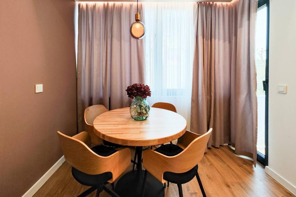 Opal Beachfront Apartment Varna Buitenkant foto
