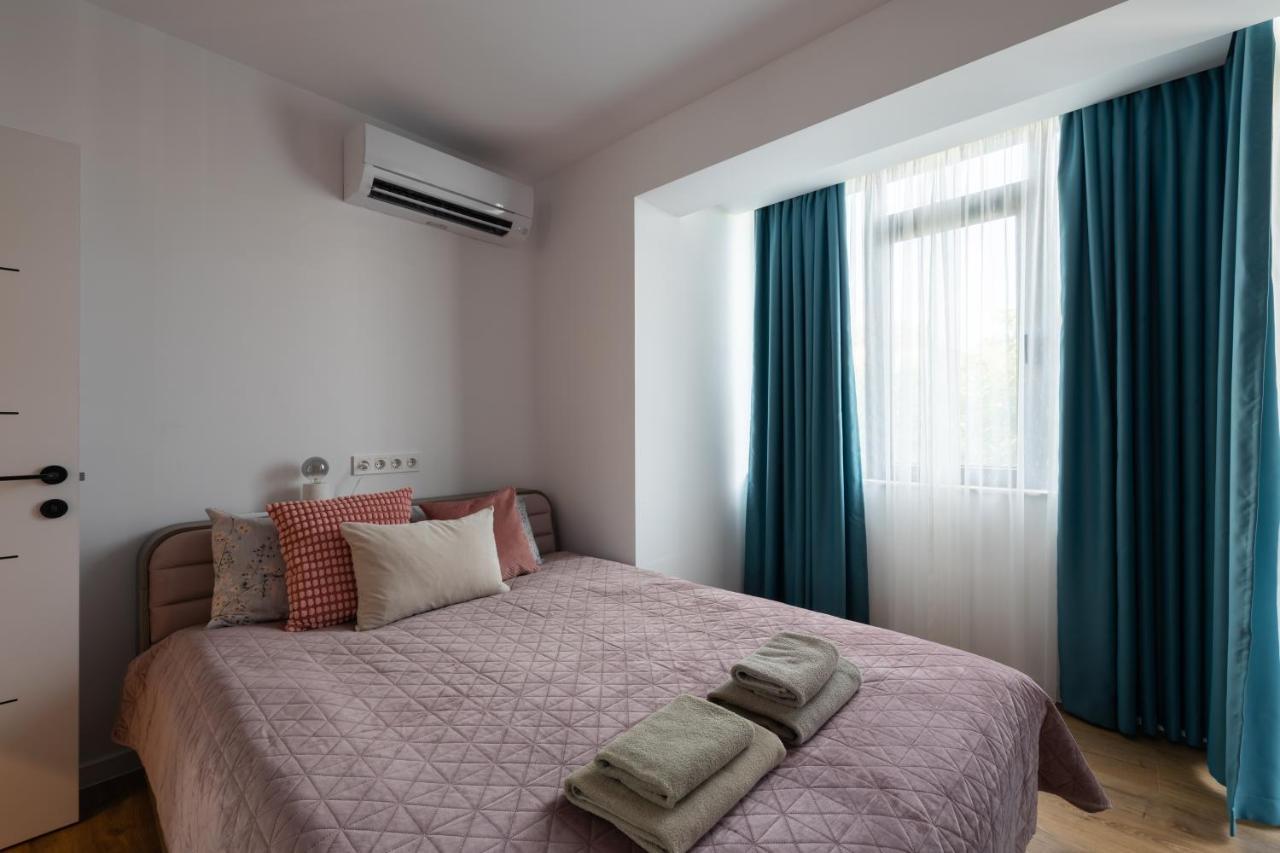 Opal Beachfront Apartment Varna Buitenkant foto