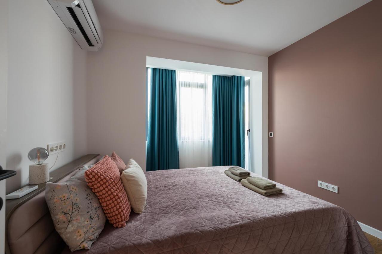 Opal Beachfront Apartment Varna Buitenkant foto